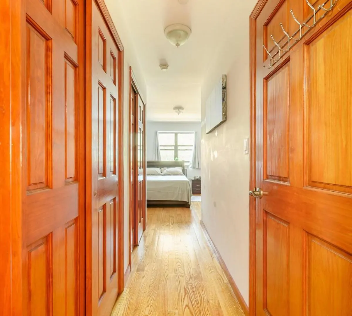 Best Large Private Room & Private Bathroom New York Homestay